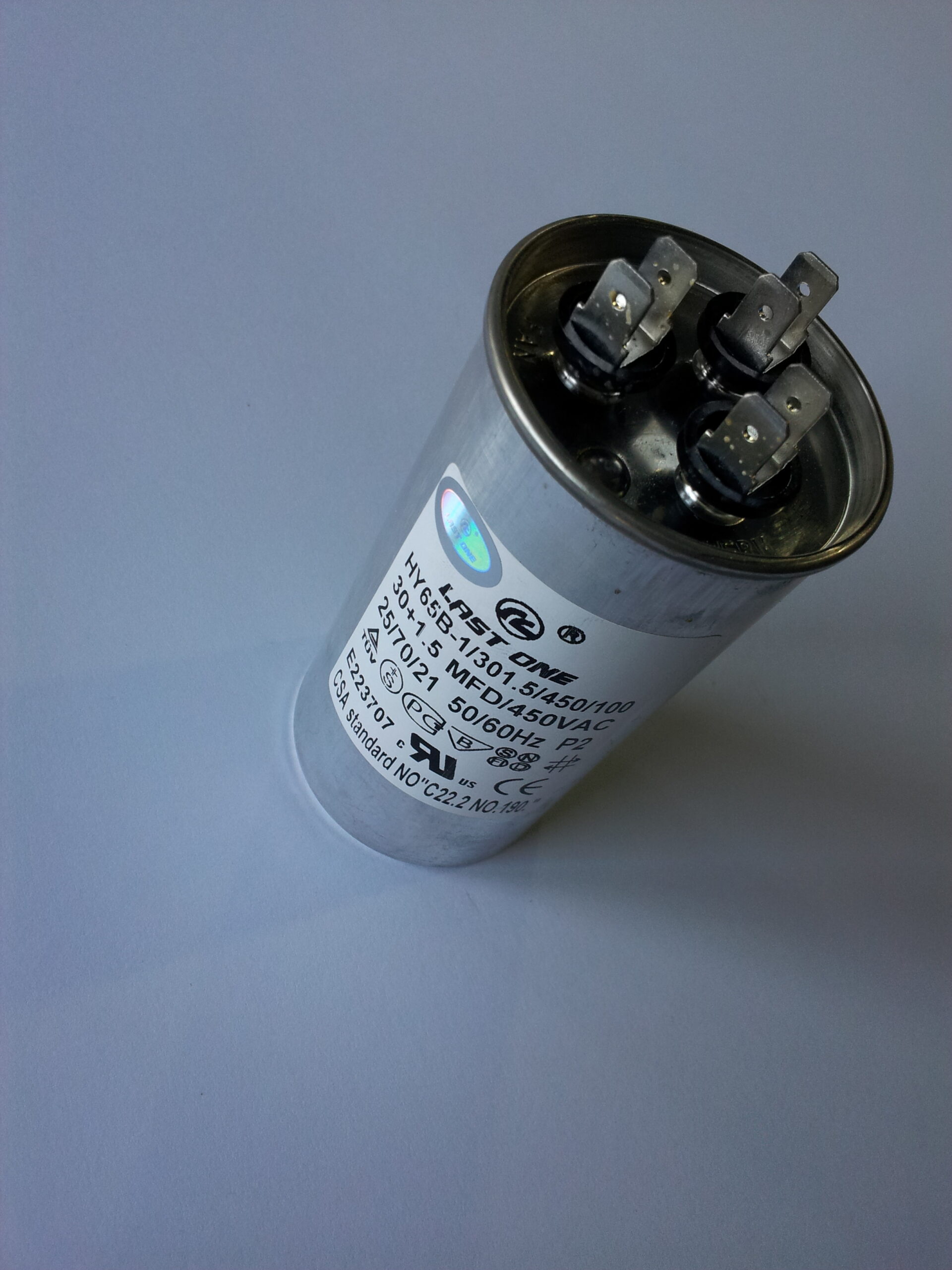 KONDENZATOR 30+1.5 uF METALNI